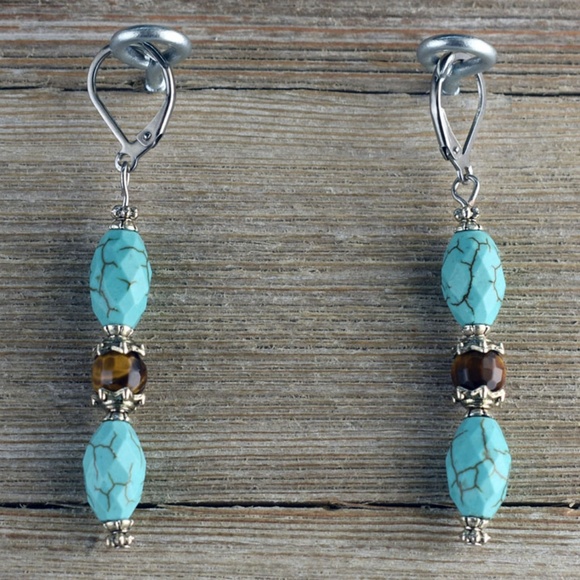 **HOST PICK** Turquoise Thunderbird Necklace Set - Picture 2 of 5